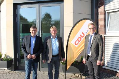 Günther Fehmer mit Willi Korth und Marc Henrichmann